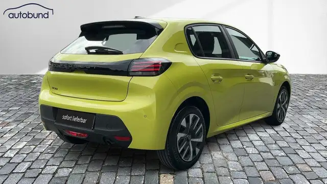 Peugeot 208 view 3