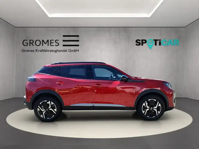 Peugeot 2008 view 2