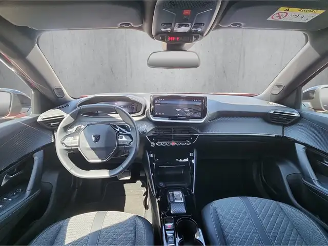 Peugeot 2008 view 12