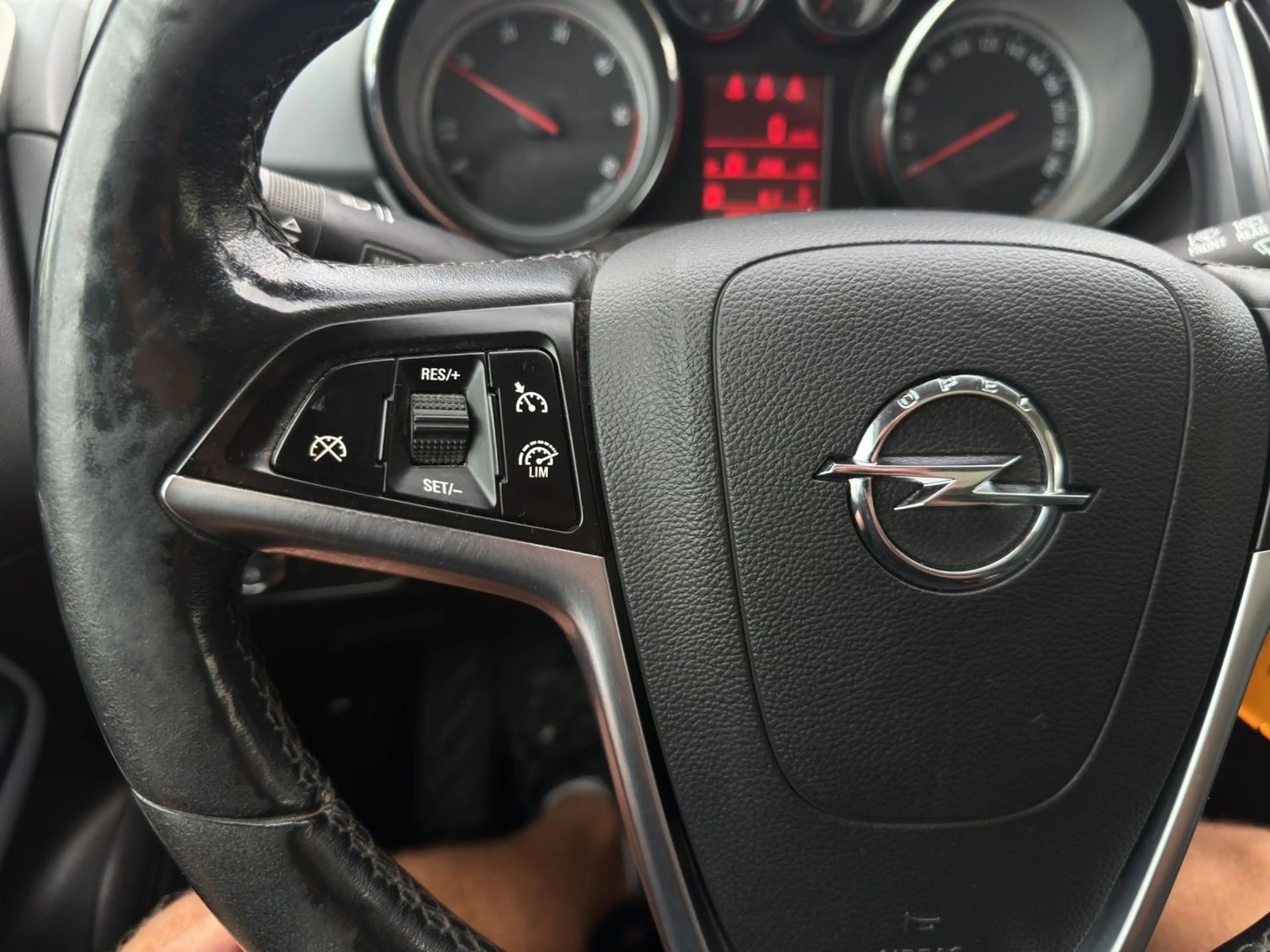 Opel Zafira Tourer Innovation  Kamera  AHK  Pano — photo 15