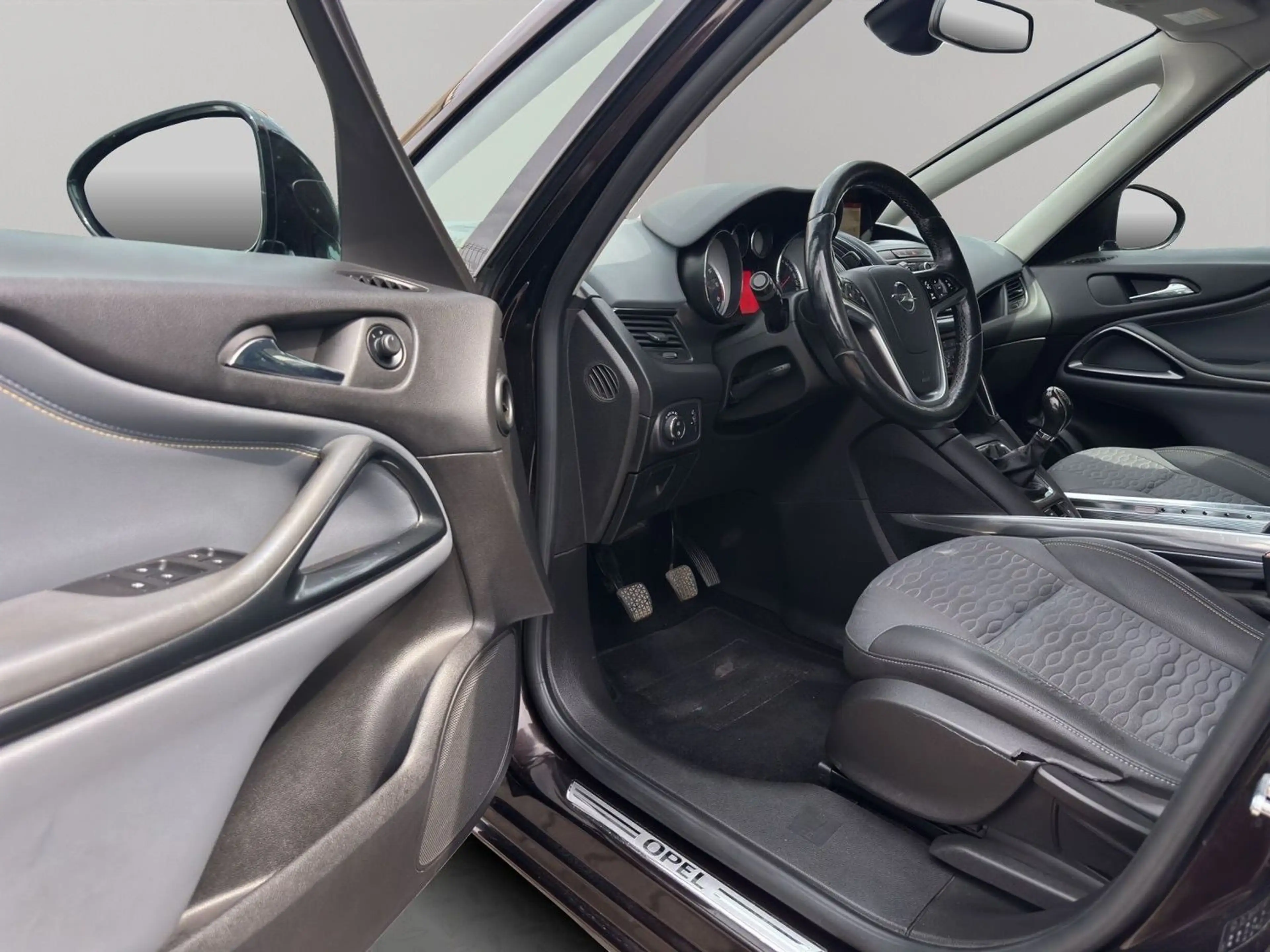 Opel Zafira Tourer Innovation  Kamera  AHK  Pano — photo 10