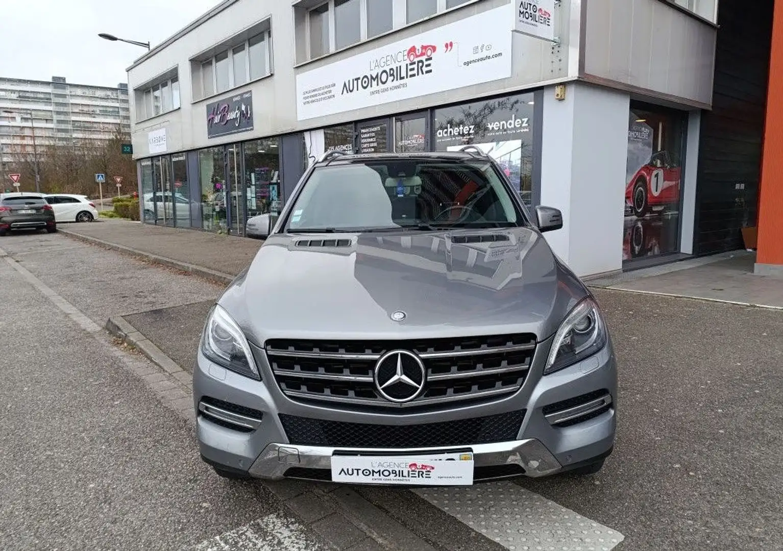 Mercedes-Benz ML 350 M/ML MERCEDES 350 3.0 CDI V6 BlueTEC 4MATIC 7G-TRONIC%2B 258 cv BVA SPORT Gris - 2