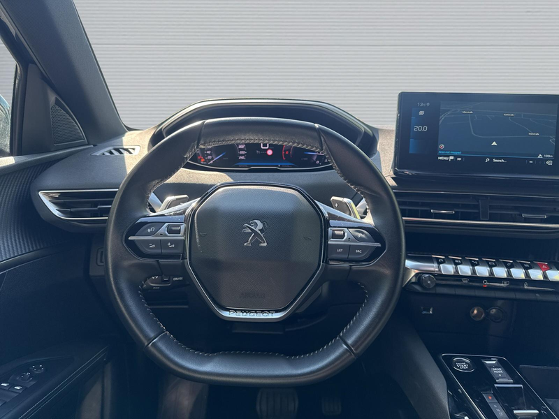 Peugeot 5008 1.5 Blue-HDI FAP Allure Pack AT 7-Si+Navi+R-Kam+ — photo 15