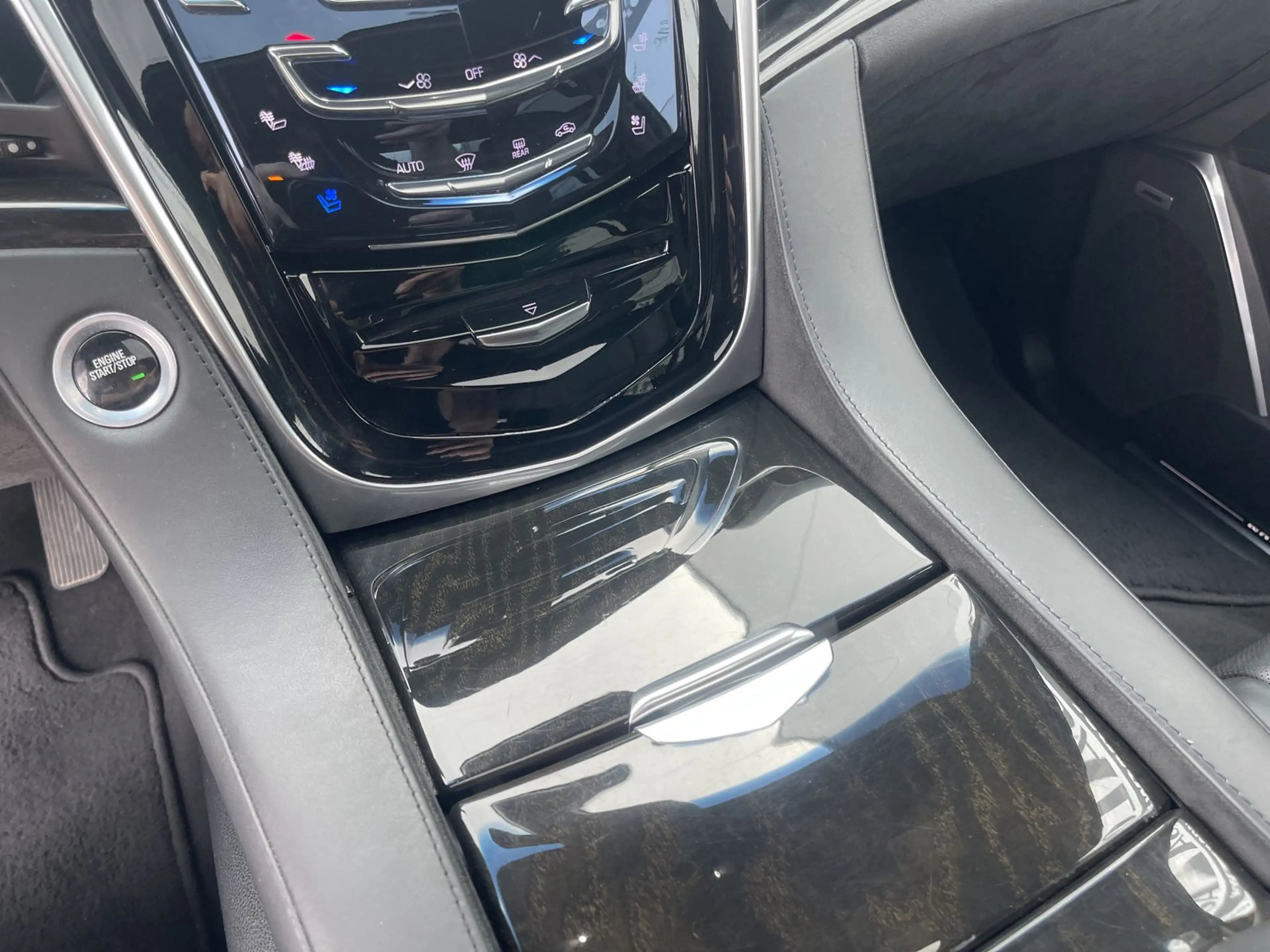 Cadillac Escalade Platinum 6.2 V8 |Unfallfrei|Scheckheft — photo 23