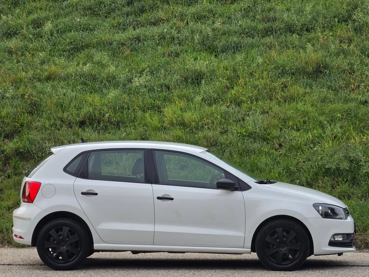 Volkswagen Polo Trendline Rückfahrkamera – Bild 6