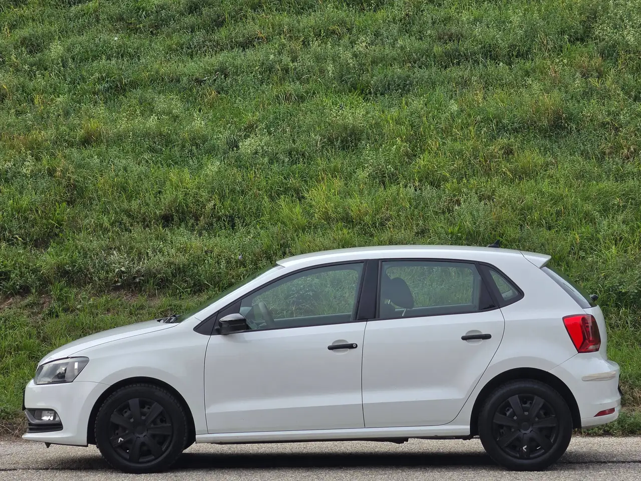 Volkswagen Polo Trendline Rückfahrkamera – Bild 5