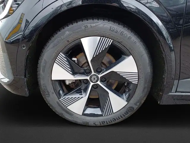 Renault Megane E-Tech view 9