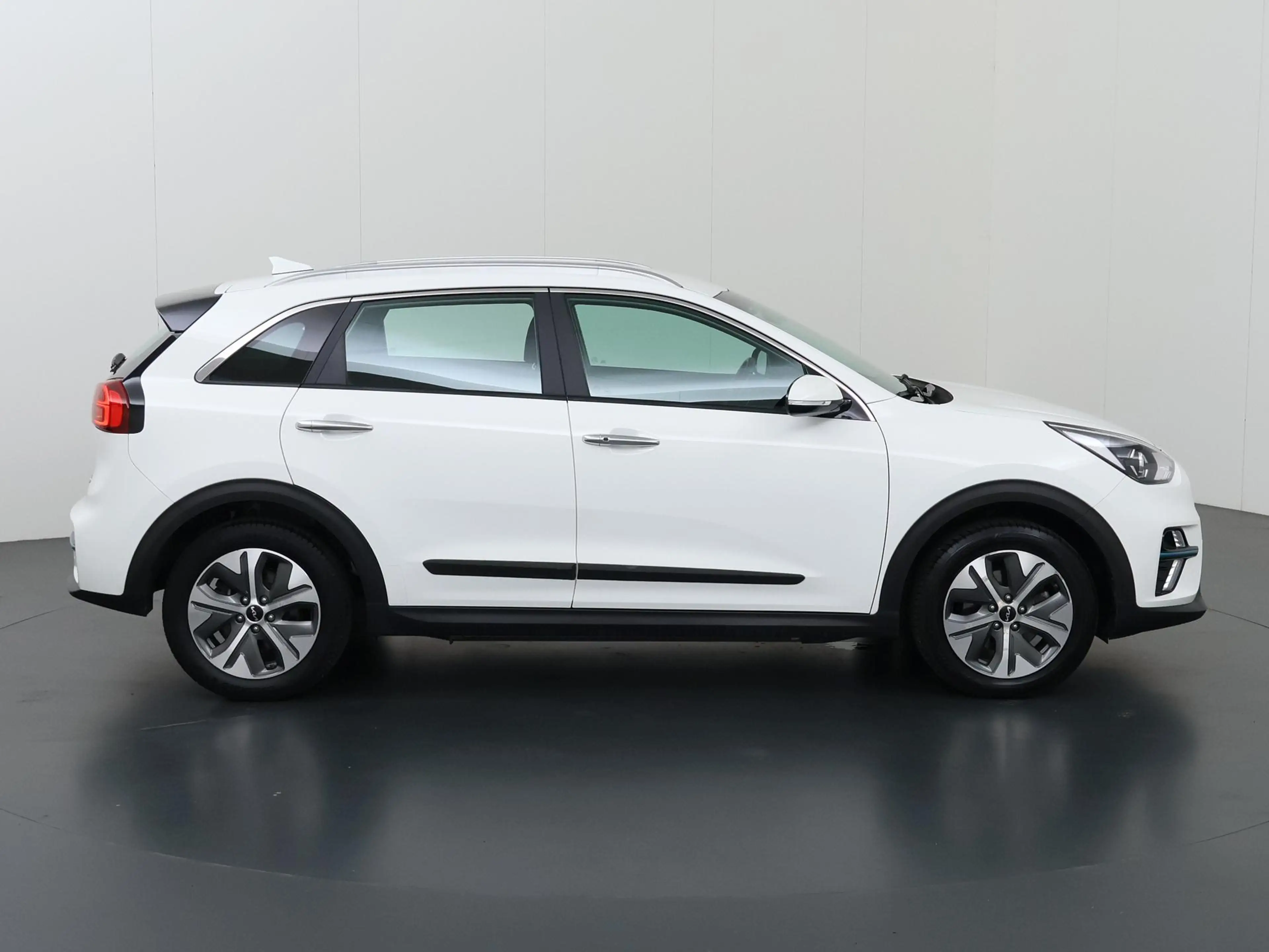 Kia e-Niro DynamicLine 64 kWh | Navigatie | Climate Control | — photo 6