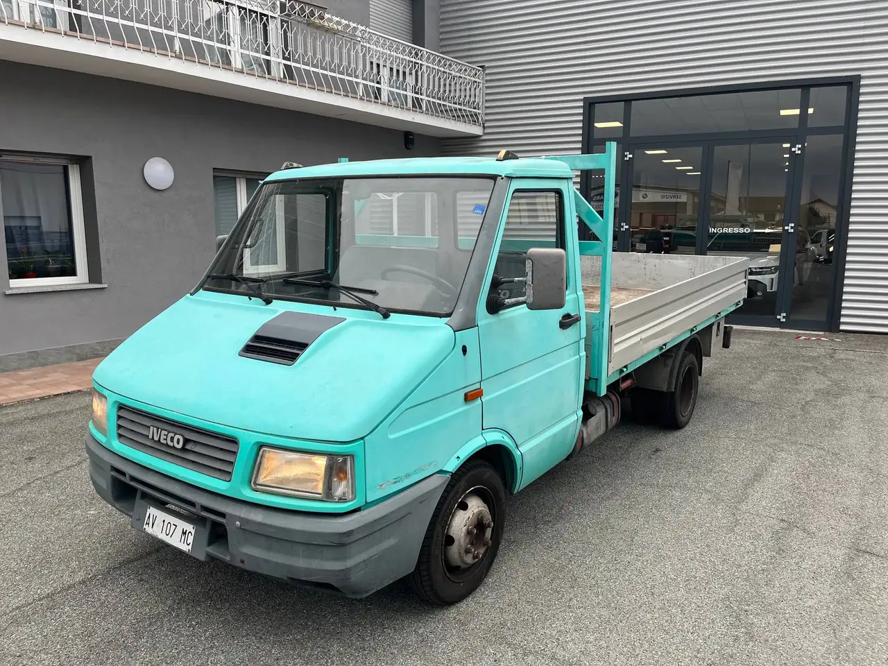 Iveco Daily 2.8 TD N1 autocarro cassone fisso, foto 1