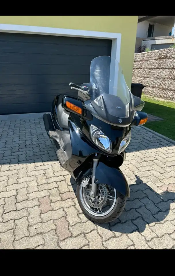 Suzuki Burgman 650