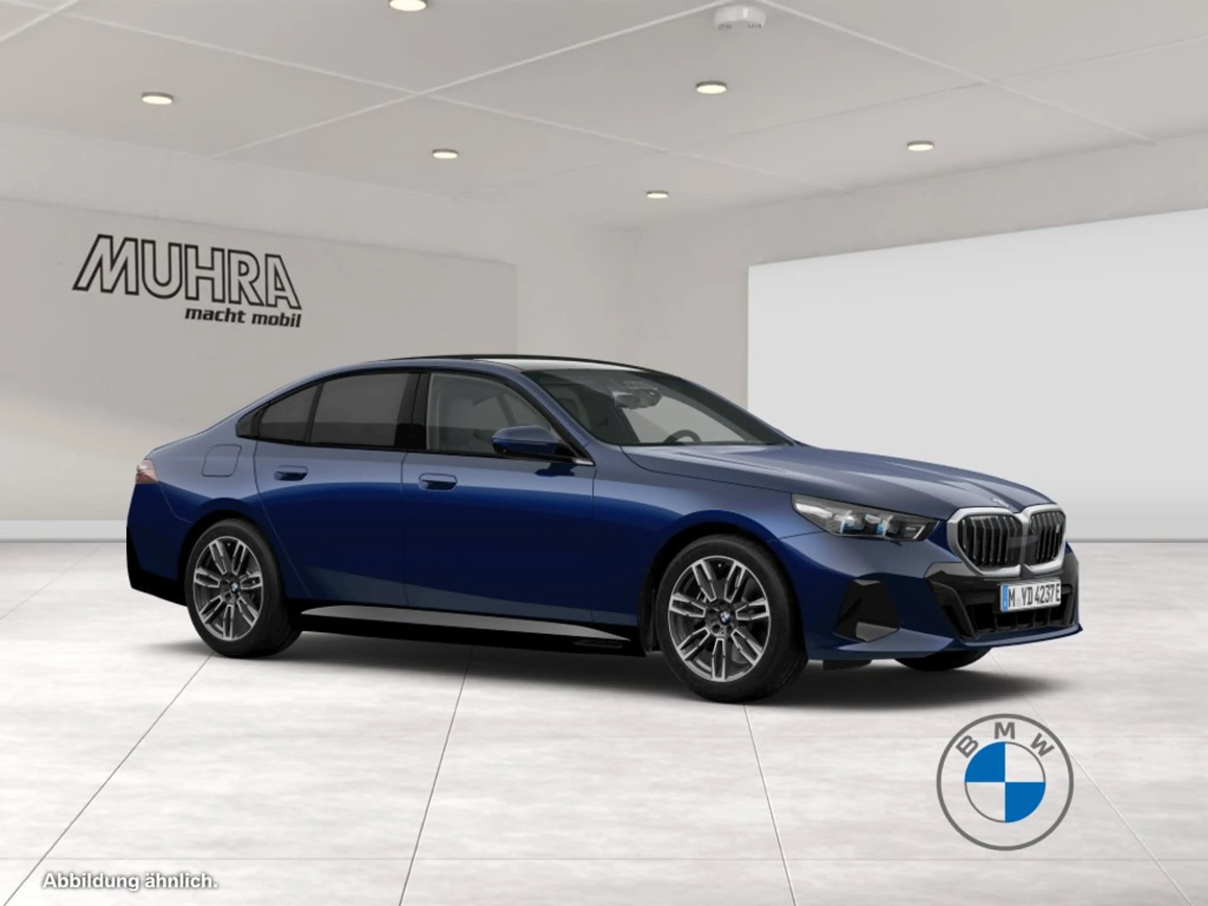 BMW i5 eDrive40 Limousine M Sport 19" AHK Pano B&W — photo 10