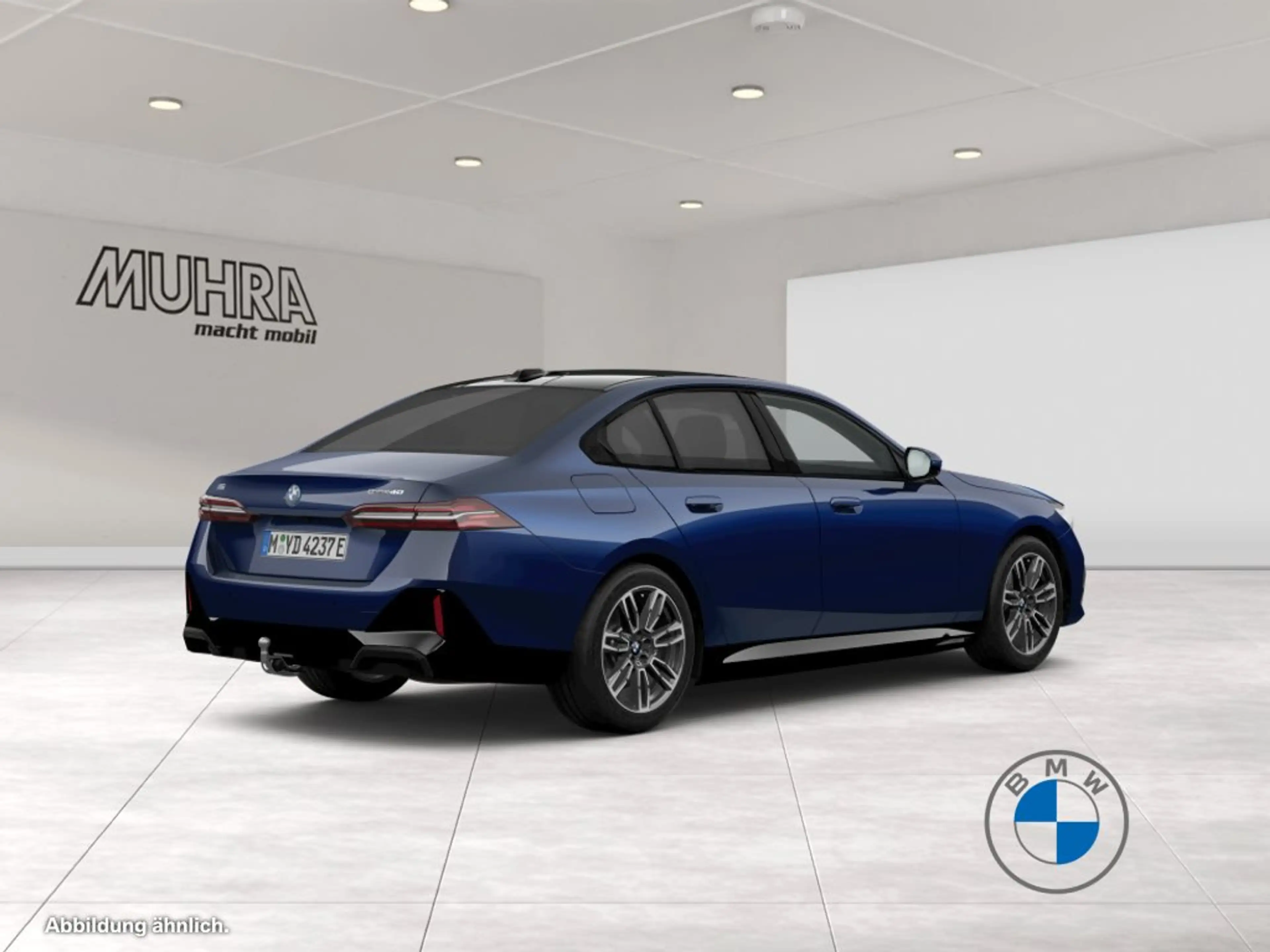 BMW i5 eDrive40 Limousine M Sport 19" AHK Pano B&W — photo 3