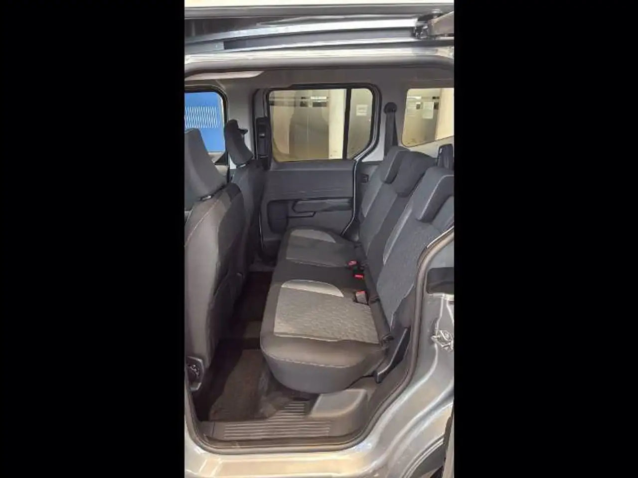 Ford Tourneo Courier 2026 — фото 11