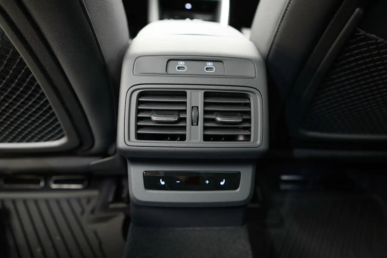 Audi Q5 снимка Audi Q5