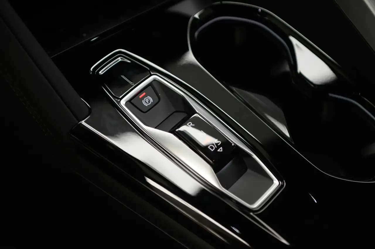 Audi Q5 снимка Audi Q5