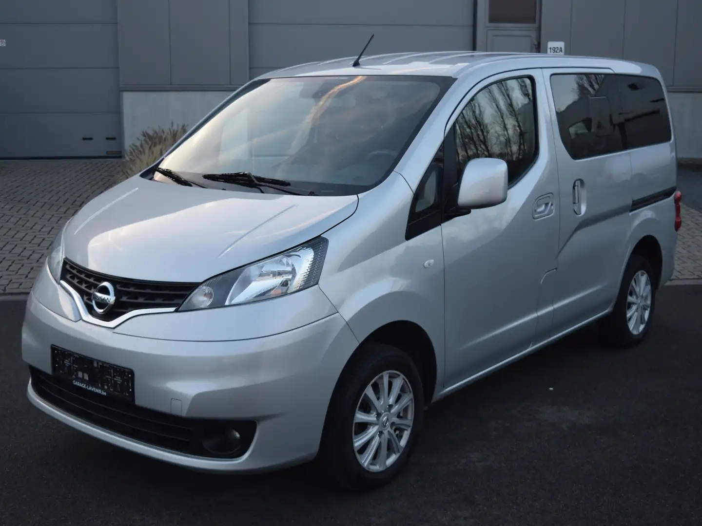 Nissan NV200 Evalia 1.6i Connect Edition Zilver - 1
