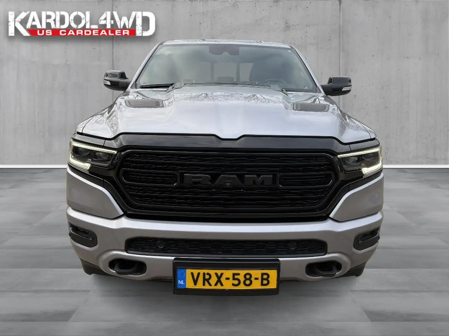 Dodge RAM 1500 5.7 V8 4x4 Crew Cab Limited Geheel rijklaar i Grijs - 2