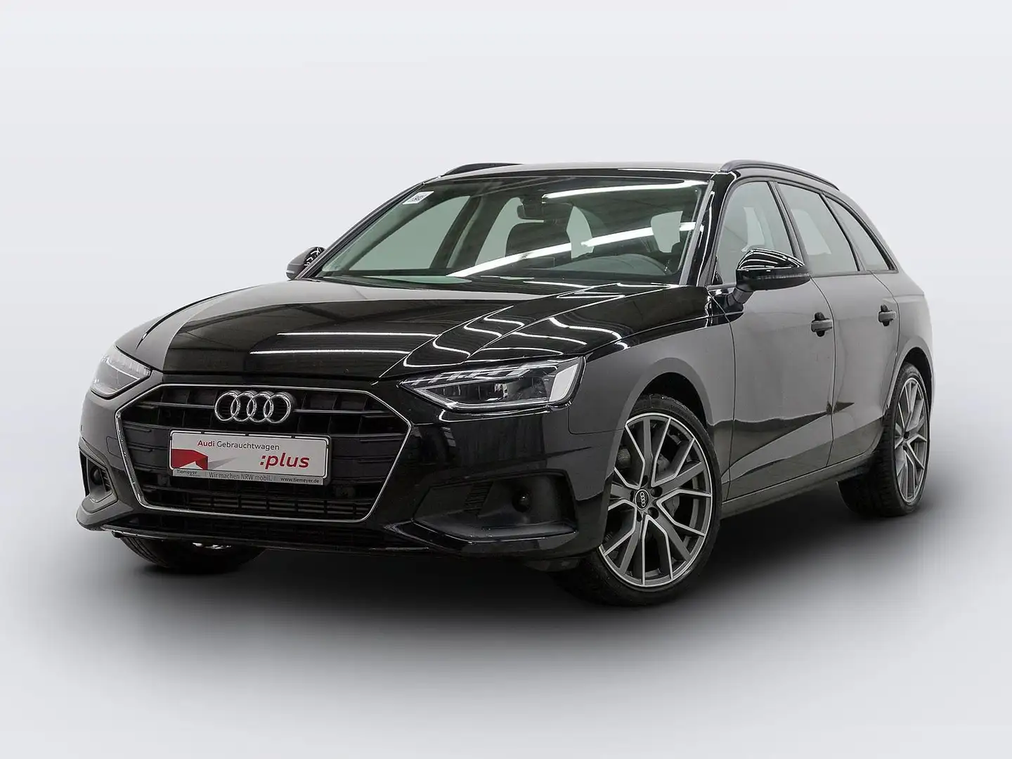 Audi A4 40 TFSI LM19 NAVI+ SITZHZ GRA AHK Zwart - 2