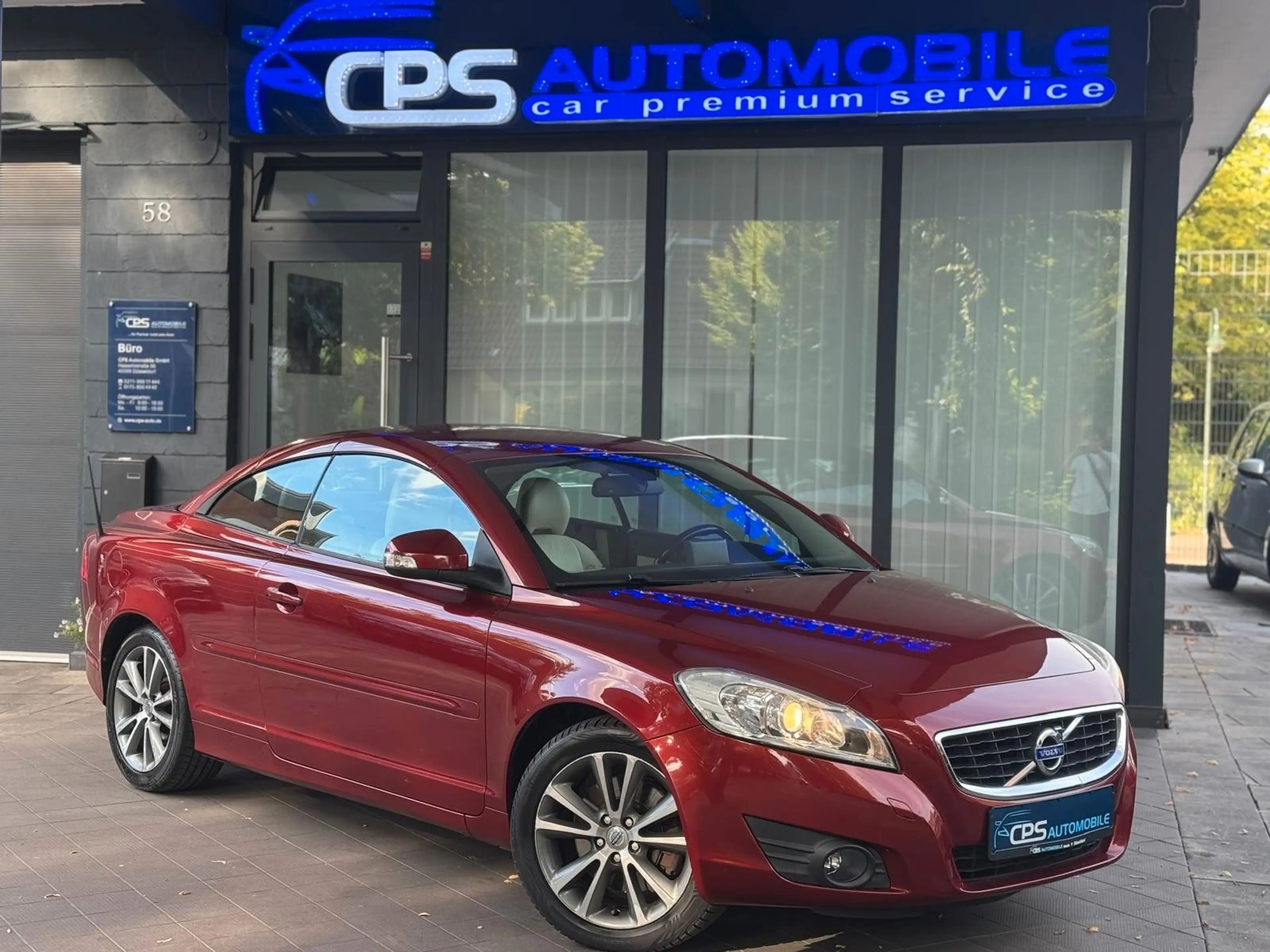 Volvo C70 Cabriolet D3 Momentum / TÜV Neu