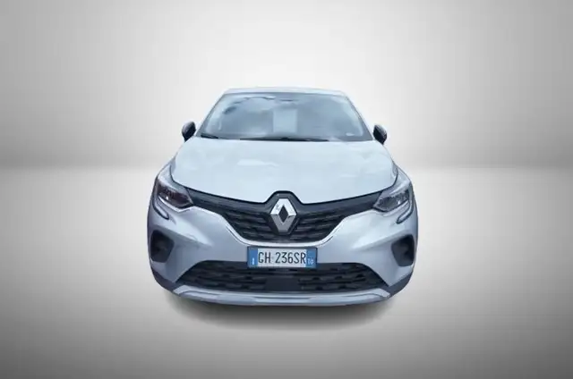 Renault Captur view 2