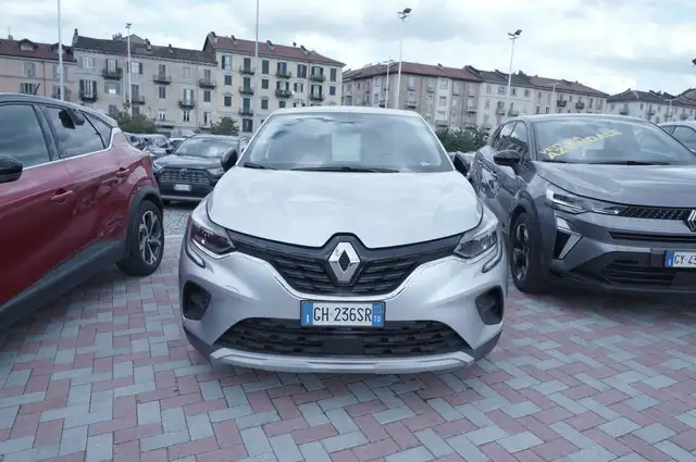 Renault Captur view 5