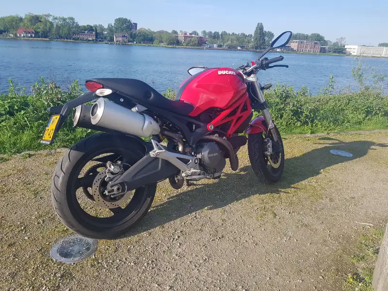 Ducati Monster 937 - foto 5