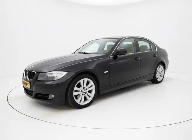 BMW 316 3-serie 316i Black & Silver Line