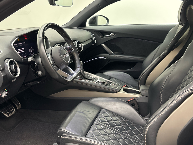 Audi TT Coupé 40 TFSI S tronic MMI Matrix B&O — photo 9