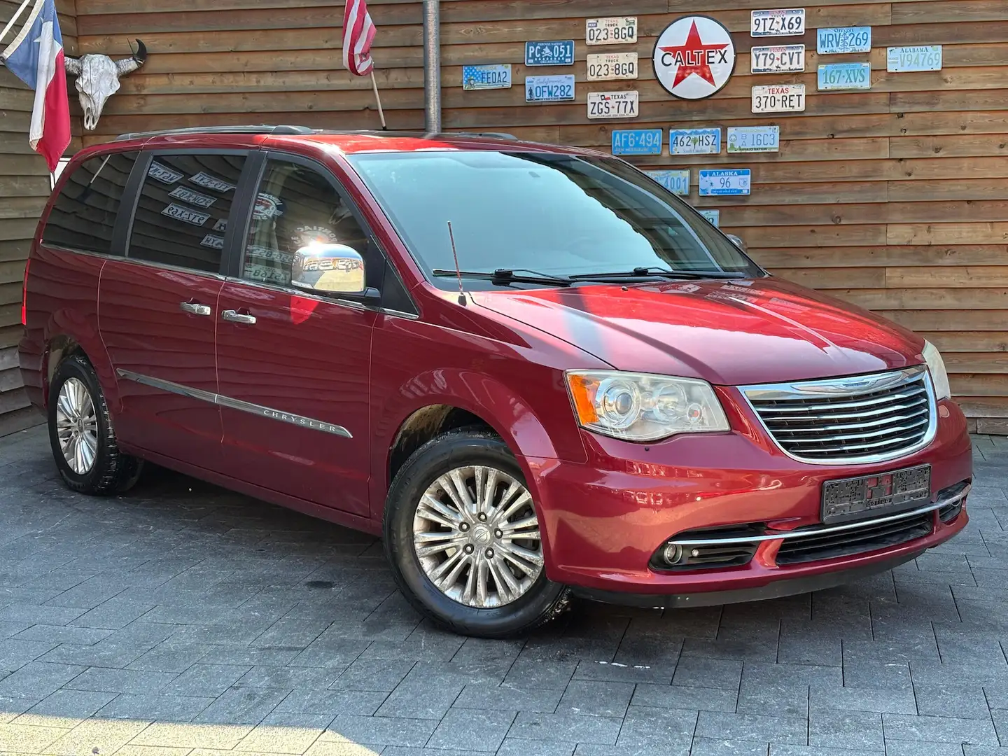 Chrysler Grand Voyager Town & Country 3,6L LPG AHK Leder Rot - 2