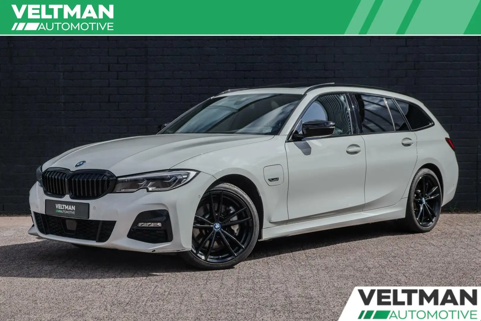 BMW 330 3-serie Touring 330e M-SPORT PANO HEAD UP TREKHAAK Wit - 1
