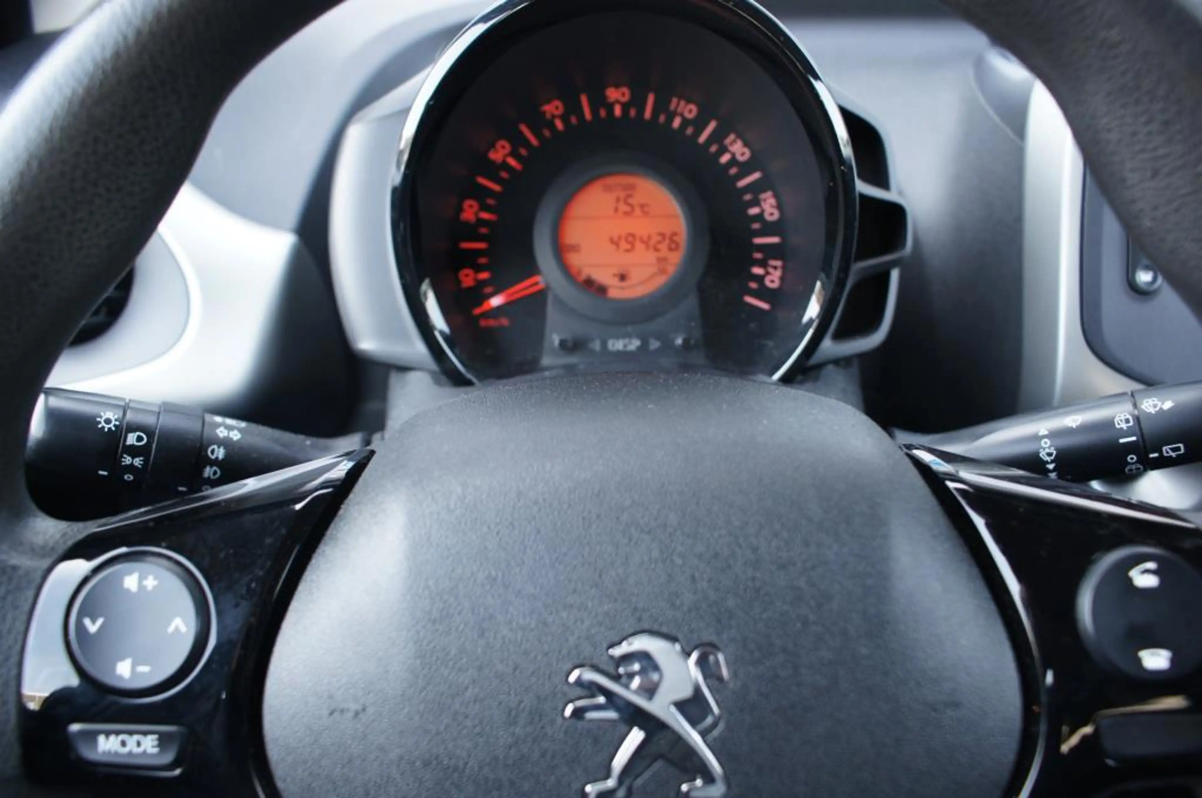 Peugeot 108 1.0 e-VTi Active — photo 7