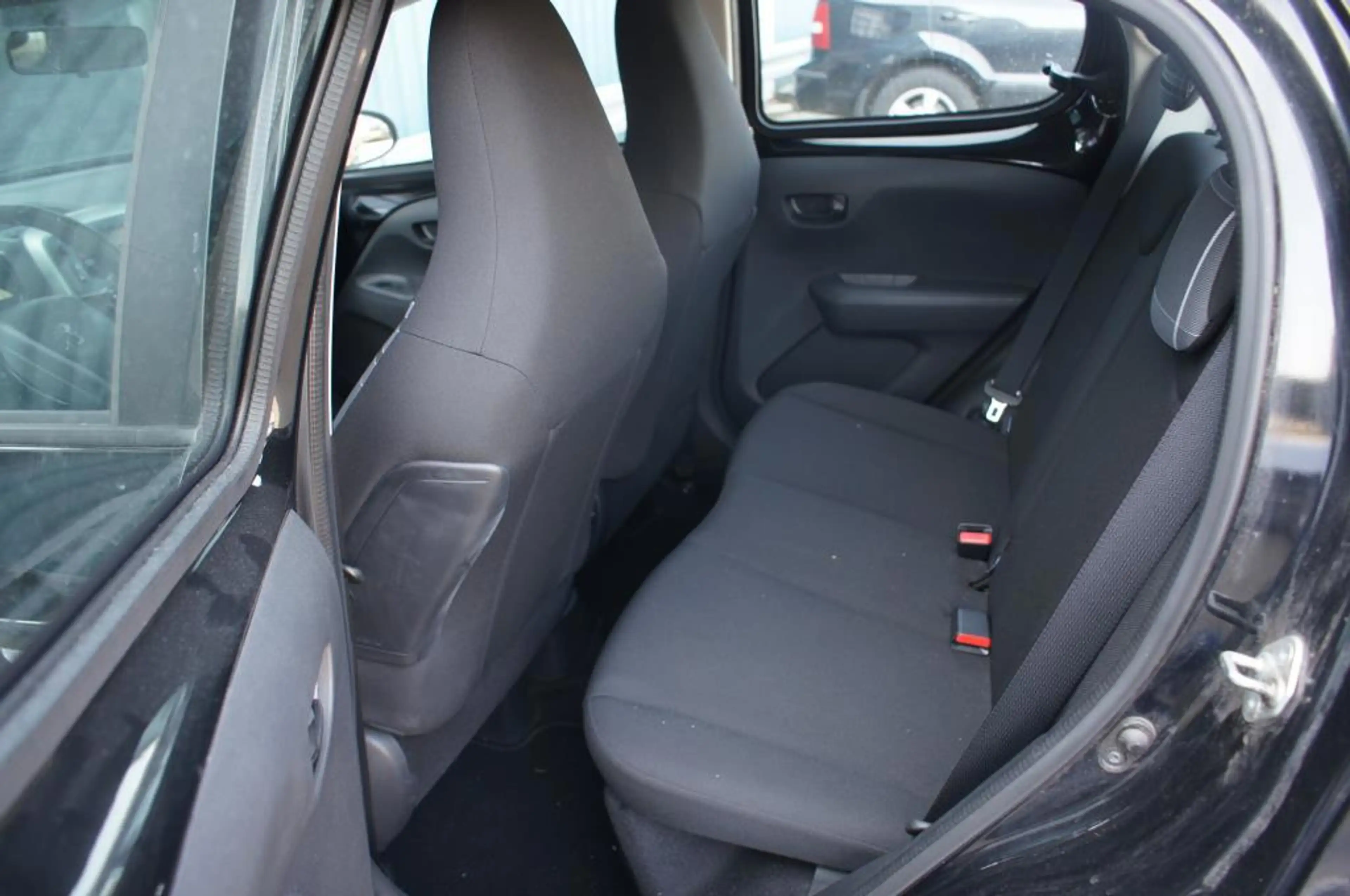 Peugeot 108 1.0 e-VTi Active — photo 9