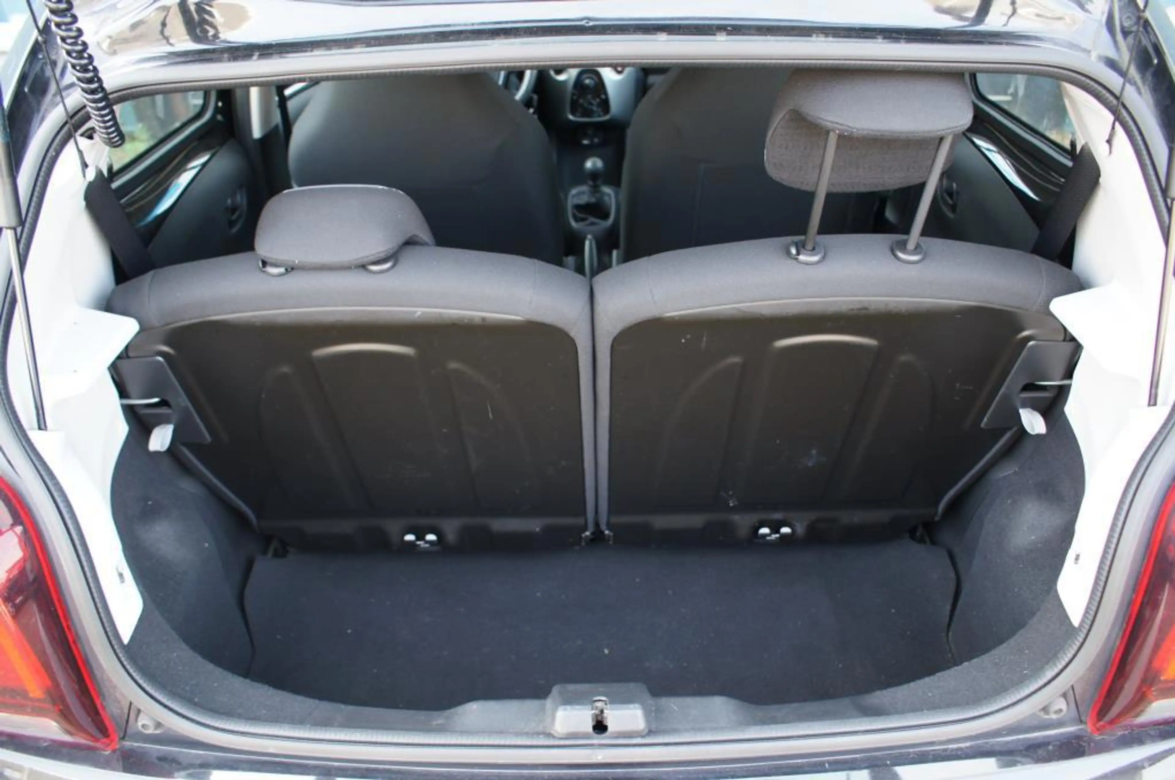 Peugeot 108 1.0 e-VTi Active — photo 10
