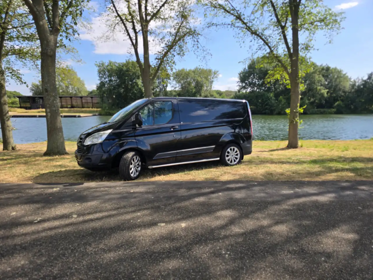 Ford Transit Custom Transit Custom 270 2.0 TDCI L1H1 Tr — photo 1 of 12