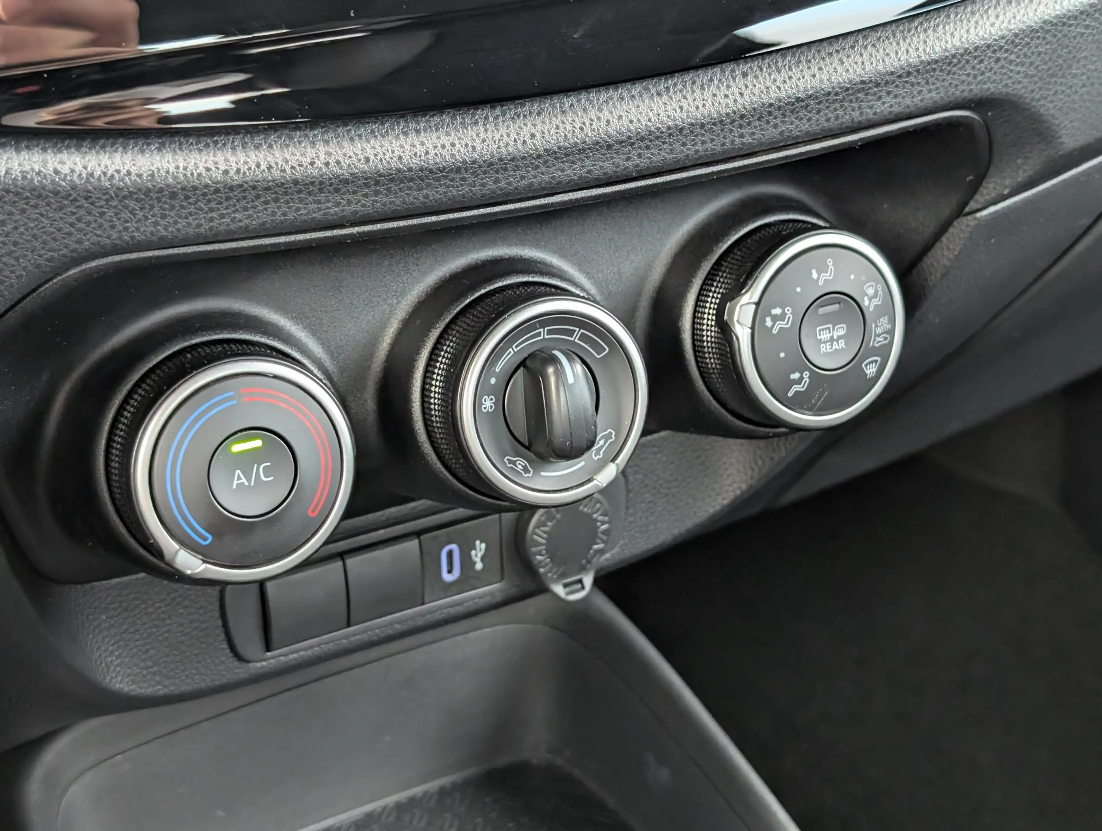 Toyota Aygo X Juniper Blue Metallic AIRCO CAMERA AD-CRUISE APPLE — photo 8