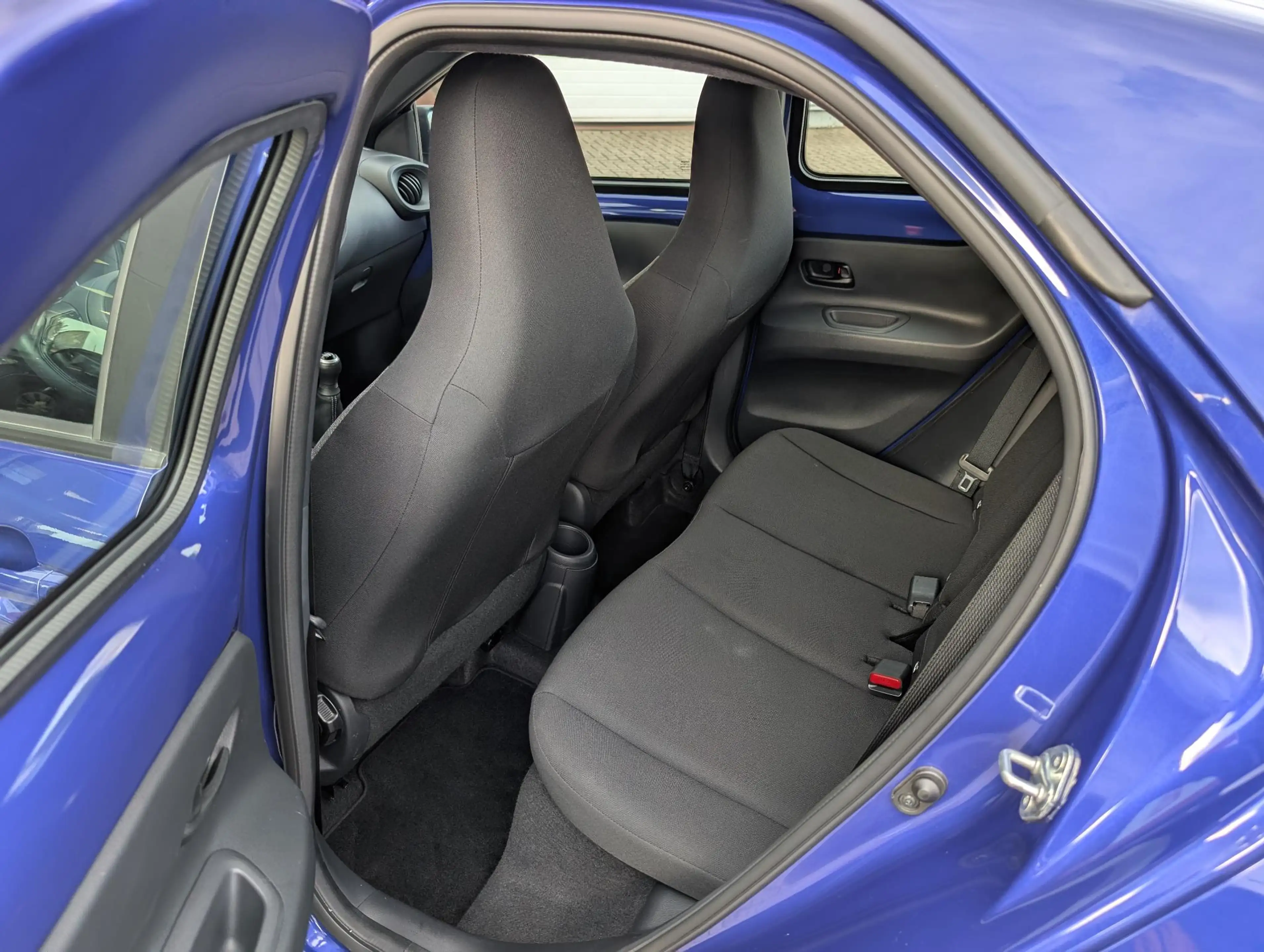 Toyota Aygo X Juniper Blue Metallic AIRCO CAMERA AD-CRUISE APPLE — photo 14