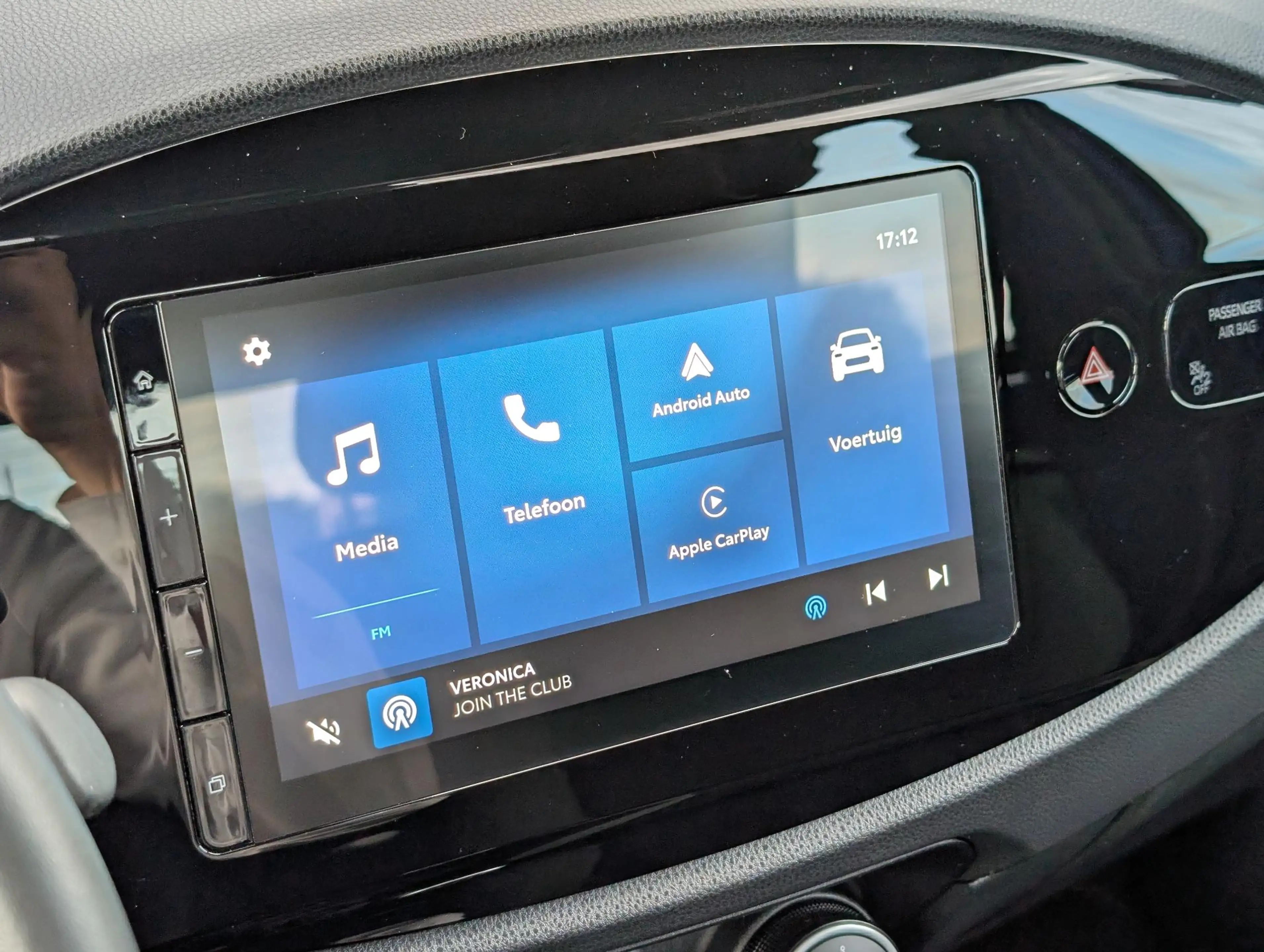Toyota Aygo X Juniper Blue Metallic AIRCO CAMERA AD-CRUISE APPLE — photo 3