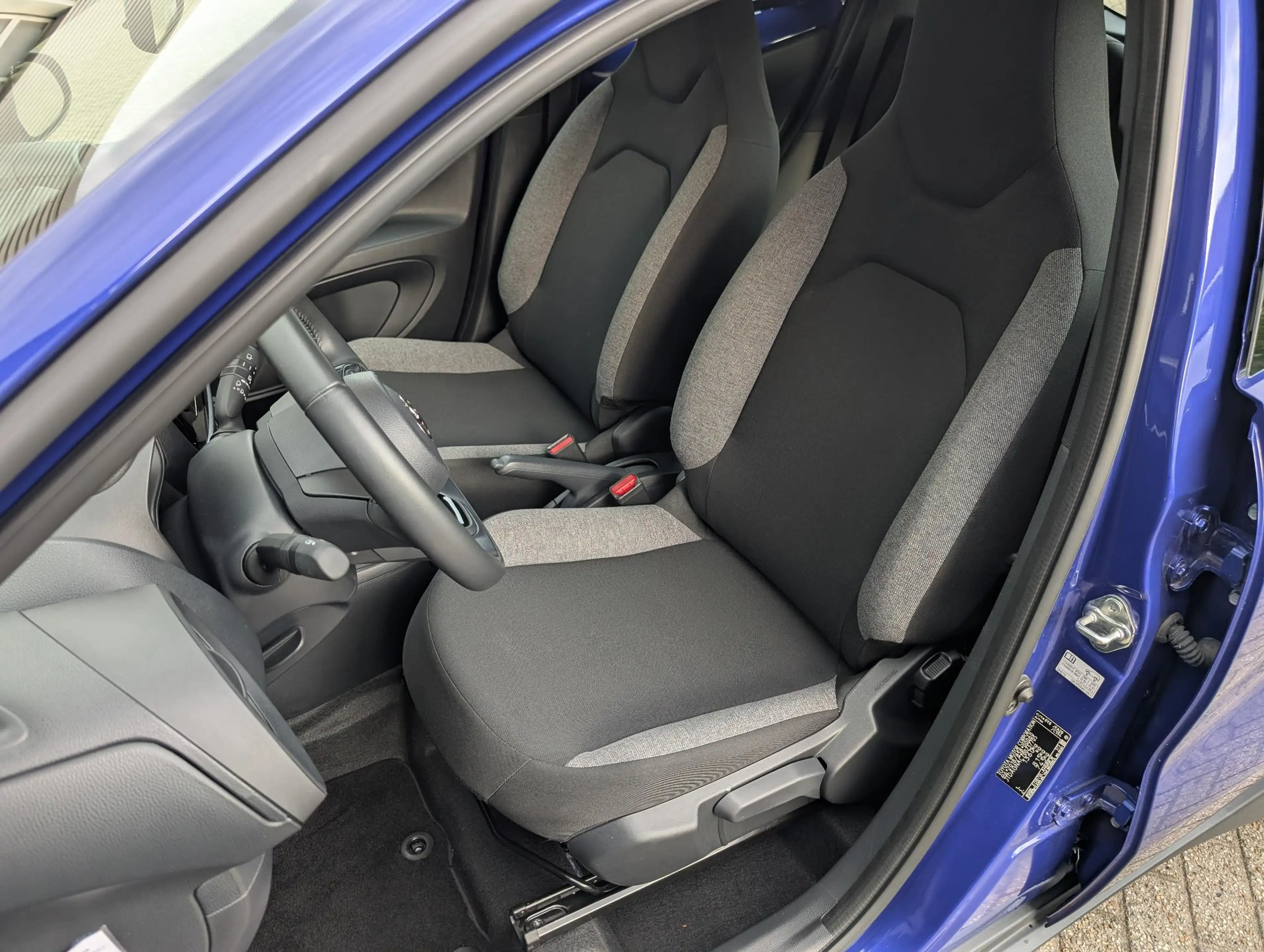 Toyota Aygo X Juniper Blue Metallic AIRCO CAMERA AD-CRUISE APPLE — photo 12