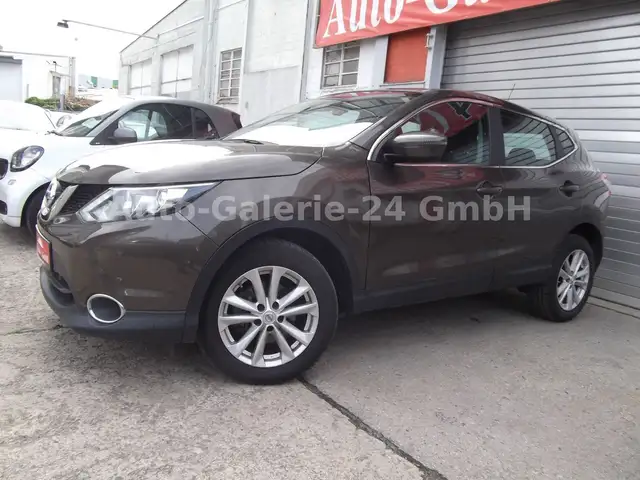 Nissan Qashqai view 2