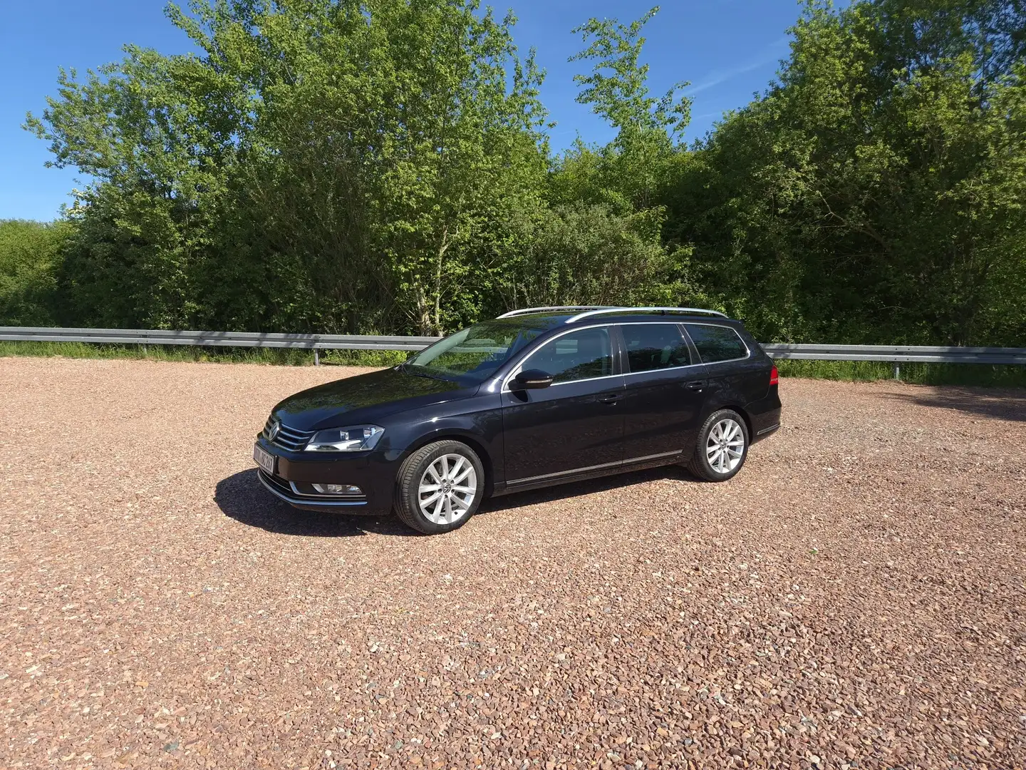 Volkswagen Passat Variant Highline ALLES NEU! LESEN! Negro - 1