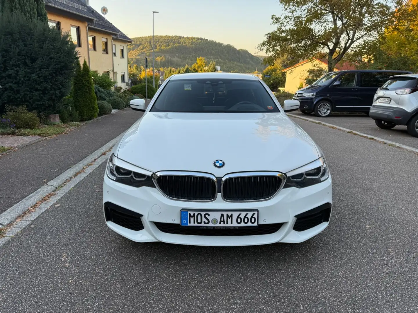 BMW 540 Baureihe 5 Lim. 540 d xDrive M Sport Weiß - 2