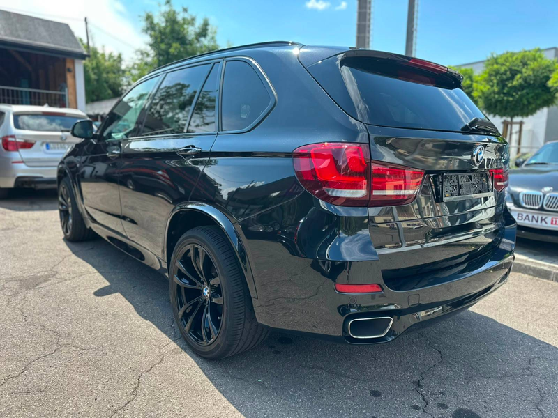 BMW X5 xDrive 30d M-Paket / AHK / HUD / LEDER / 20" ZOLL / PANORAMA — photo 5