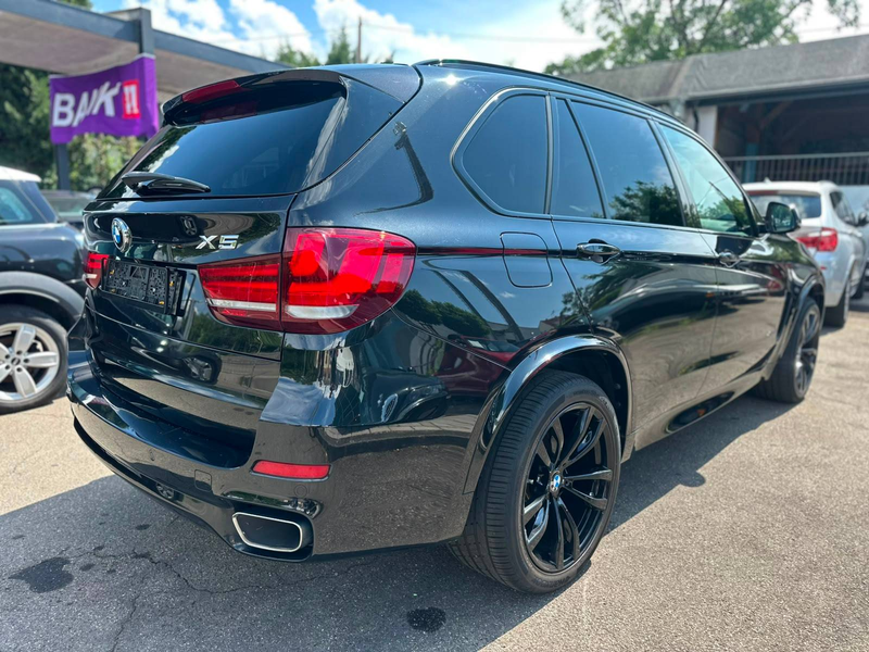 BMW X5 xDrive 30d M-Paket / AHK / HUD / LEDER / 20" ZOLL / PANORAMA — photo 7