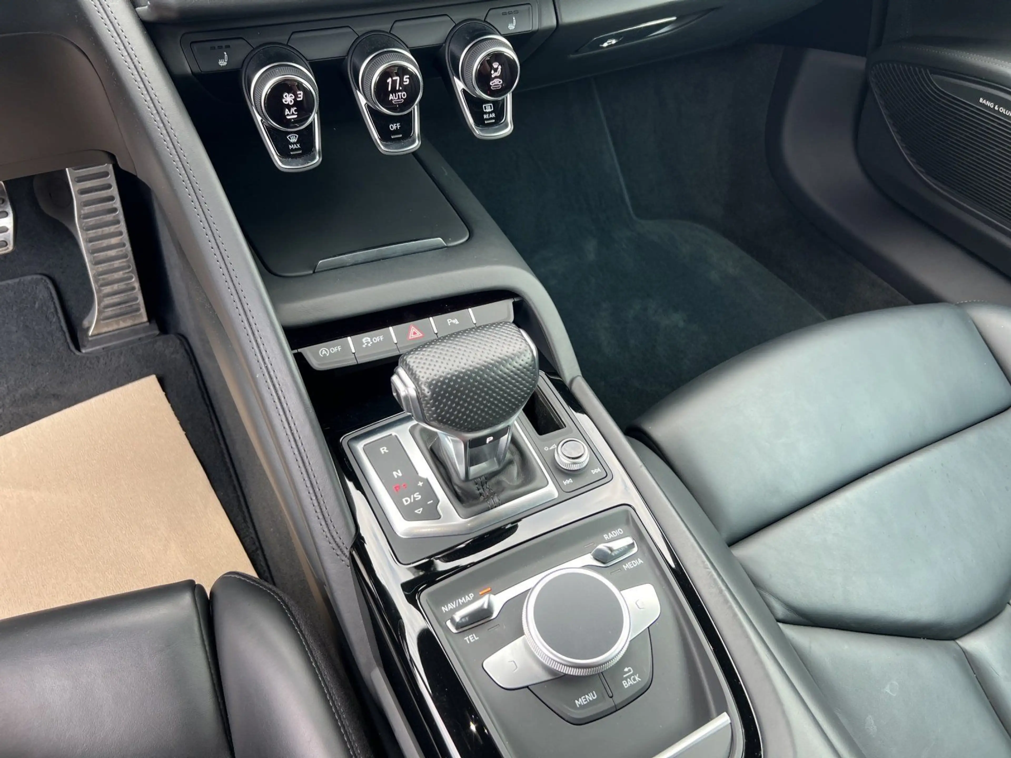 Audi R8 Coupe 5.2 FSI plus quattro B&O CARBON Keramik — photo 14