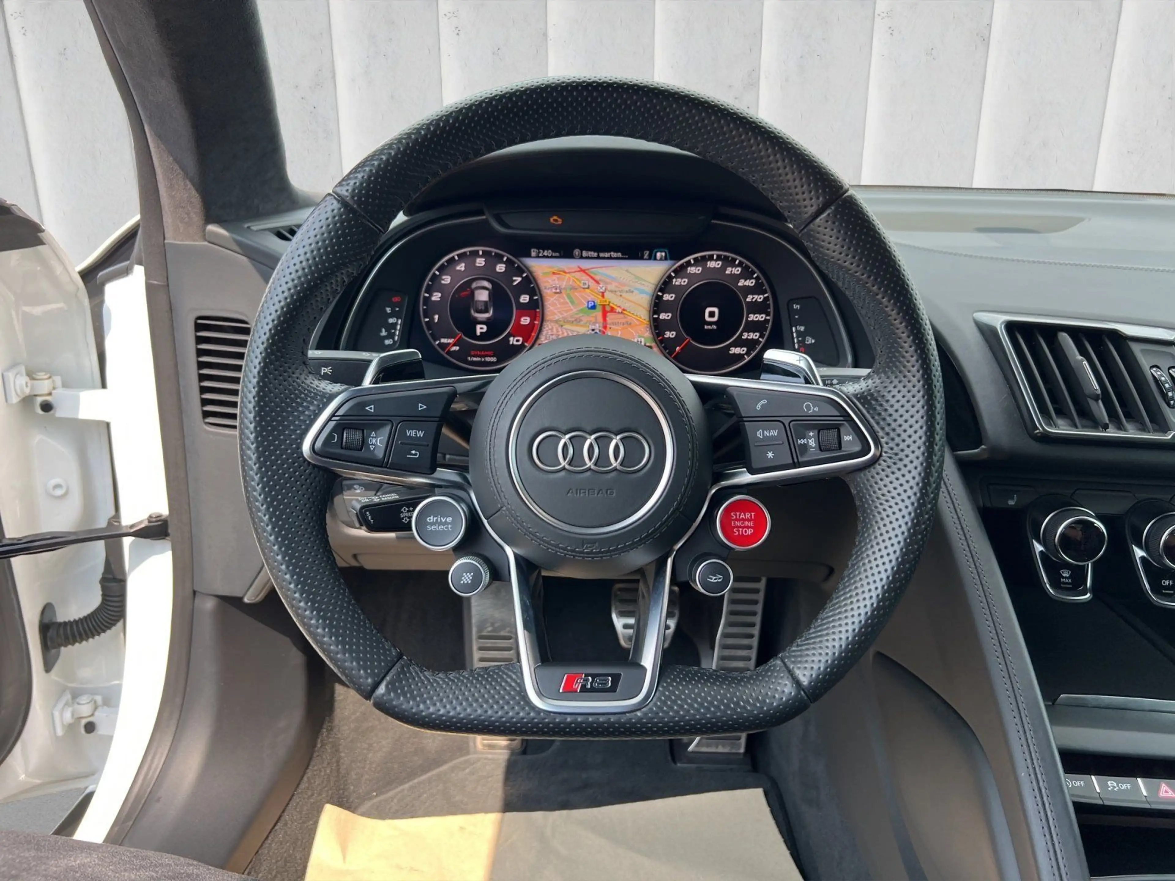 Audi R8 Coupe 5.2 FSI plus quattro B&O CARBON Keramik — photo 10