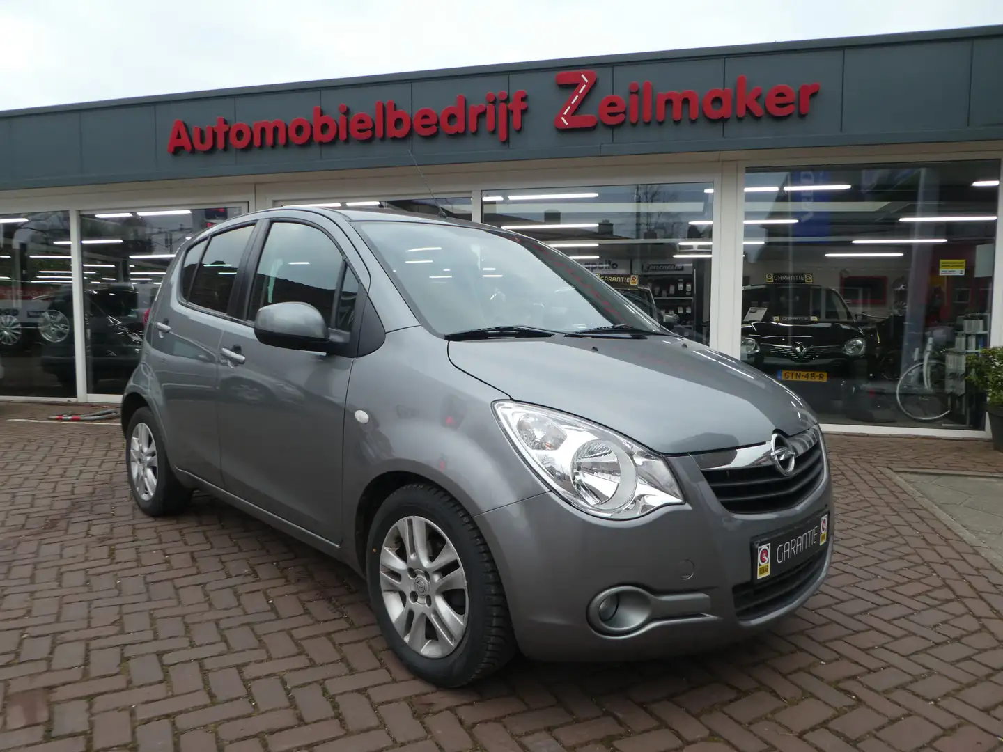 Opel Agila 1.2 Edition Automaat, Airco, L.M. Velgen Grijs - 1