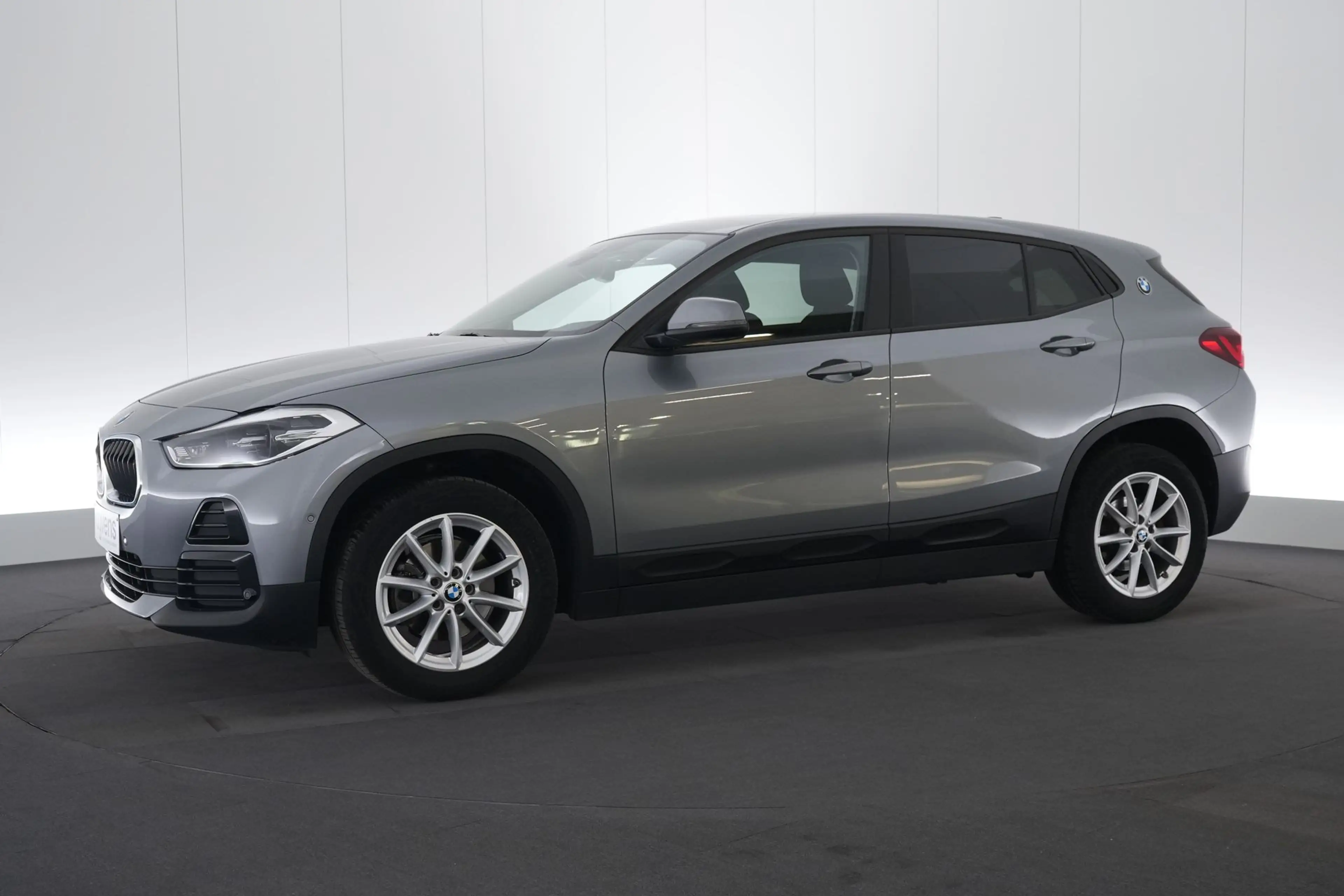 BMW X2 1.5 sDrive18i Business LED GPS PDC CAM Carplay — photo 12