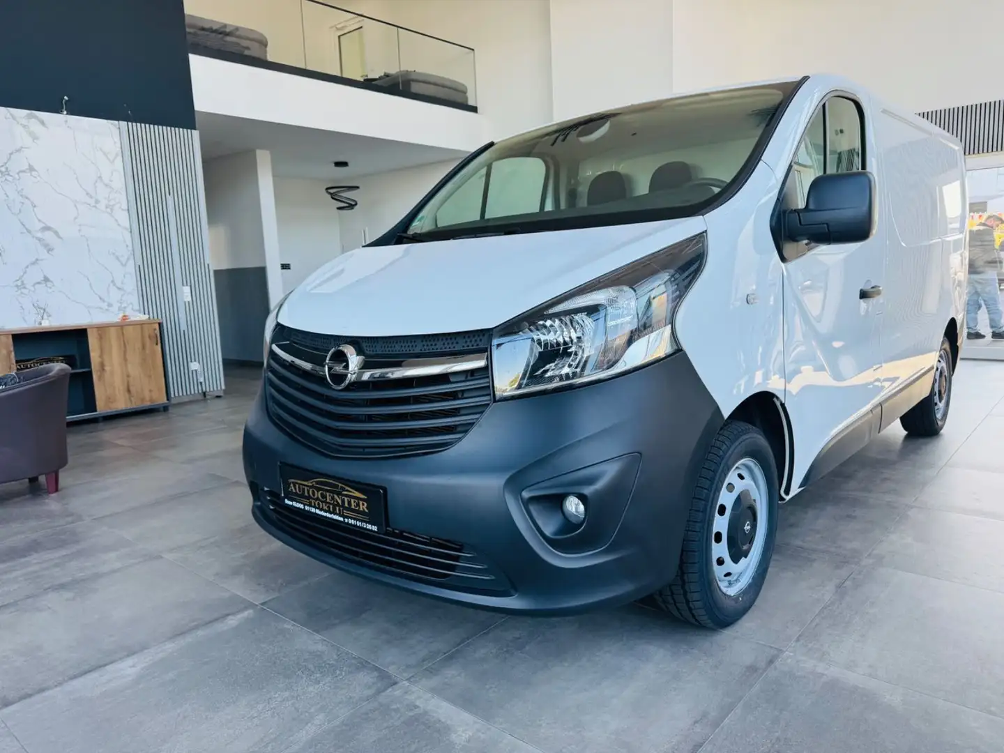 Opel Vivaro B Kasten/Kombi Kasten L1H1  2,9t 1.Hand White - 1