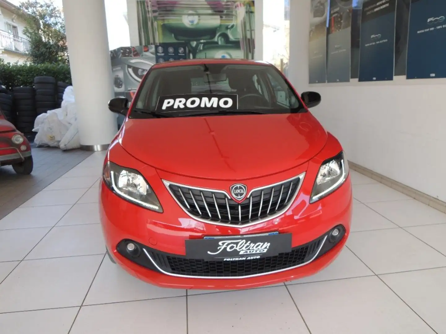Lancia Ypsilon 1.0 FireFly 5 porte S&S Hybrid Ecochic Gold Rot - 2