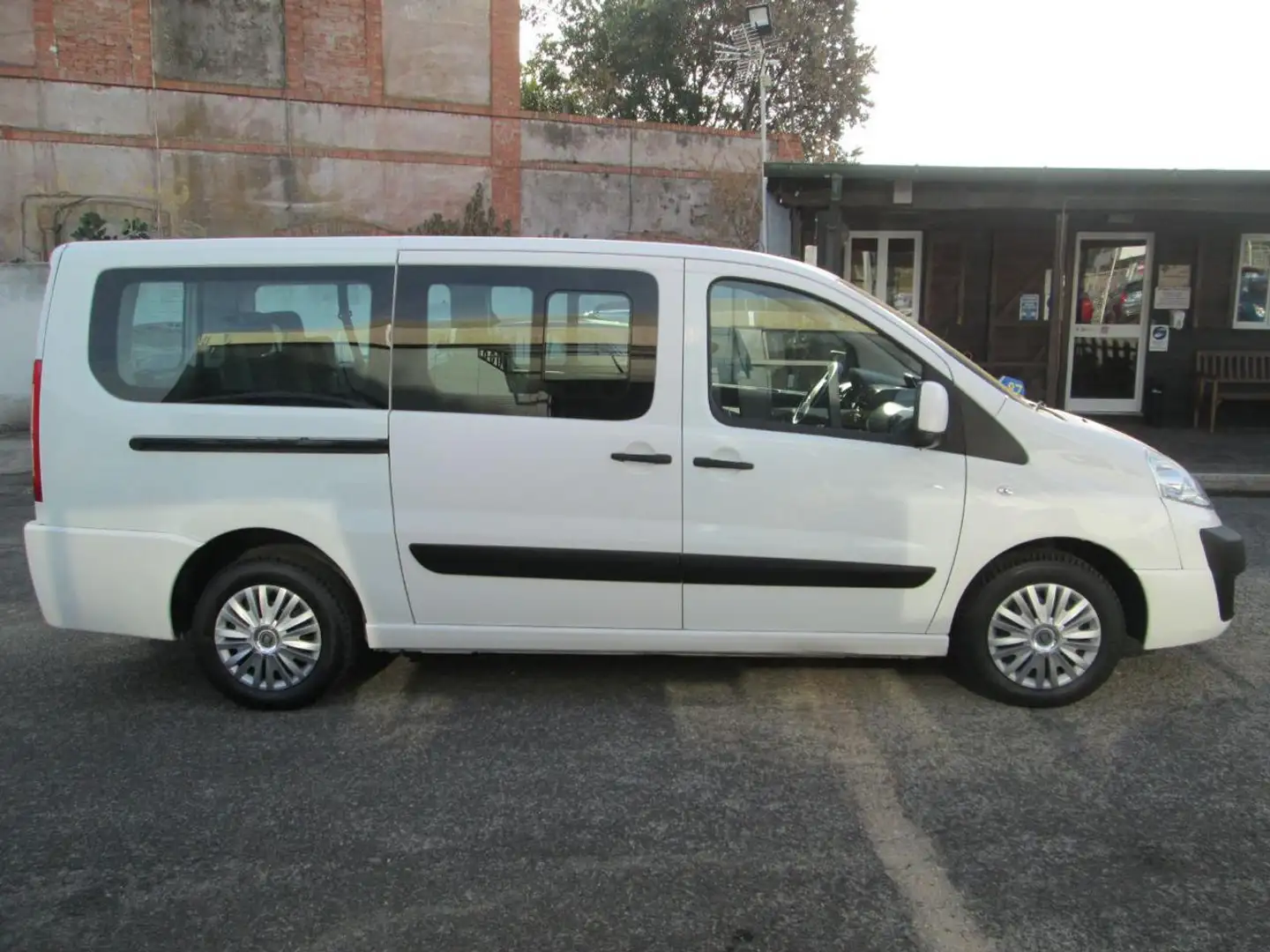 Fiat Scudo panorama M1 2.0 mjt LH1 Family 130cv Білий - 2